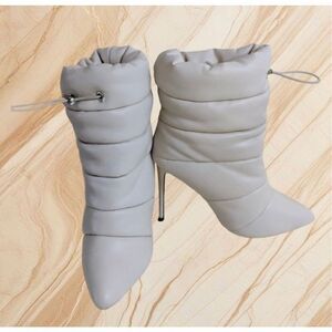 Steve Madden Cloak puffer booties Sz 8